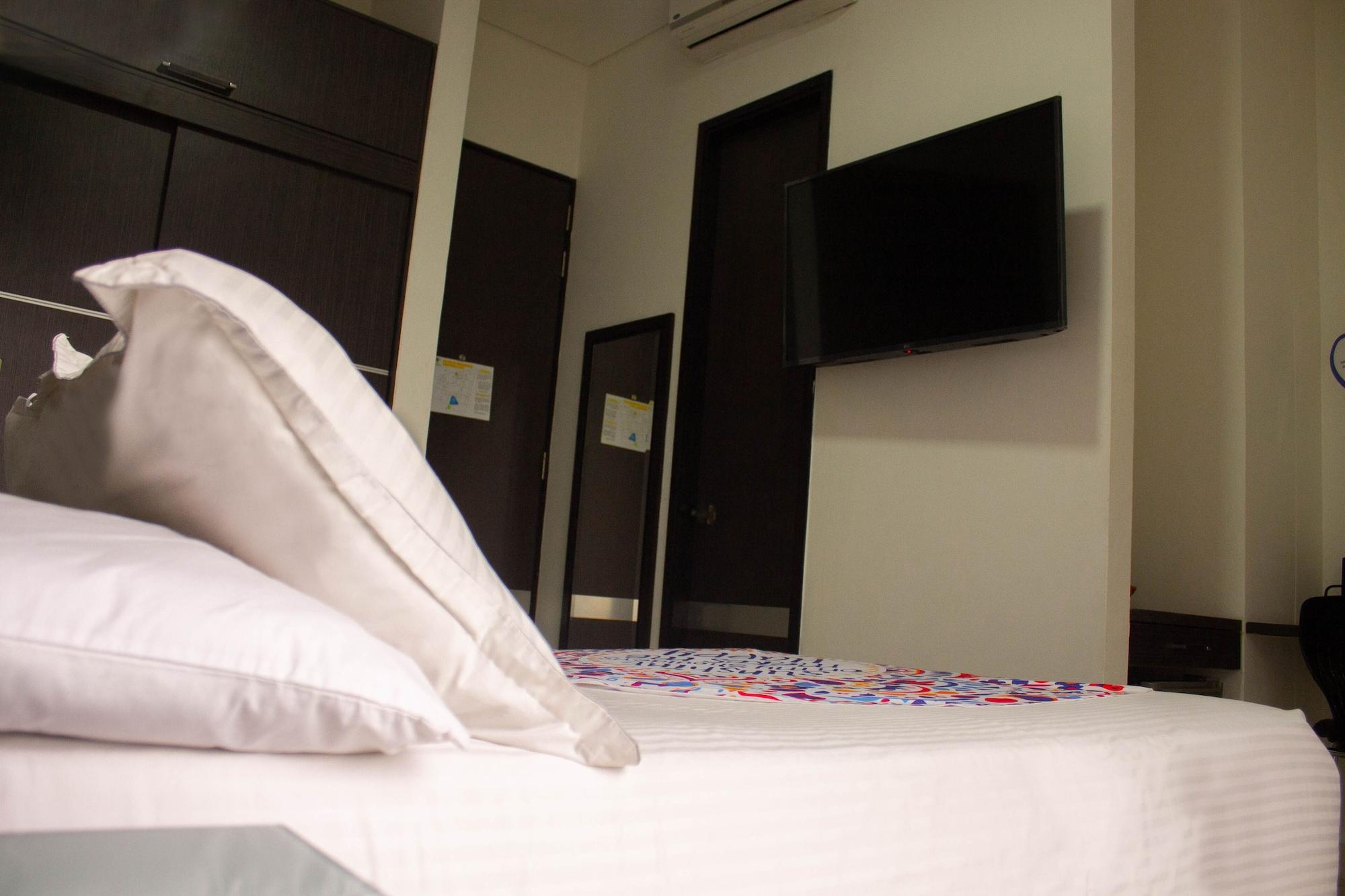 Hotel Bolivariana Plaza Medellín Zewnętrze zdjęcie