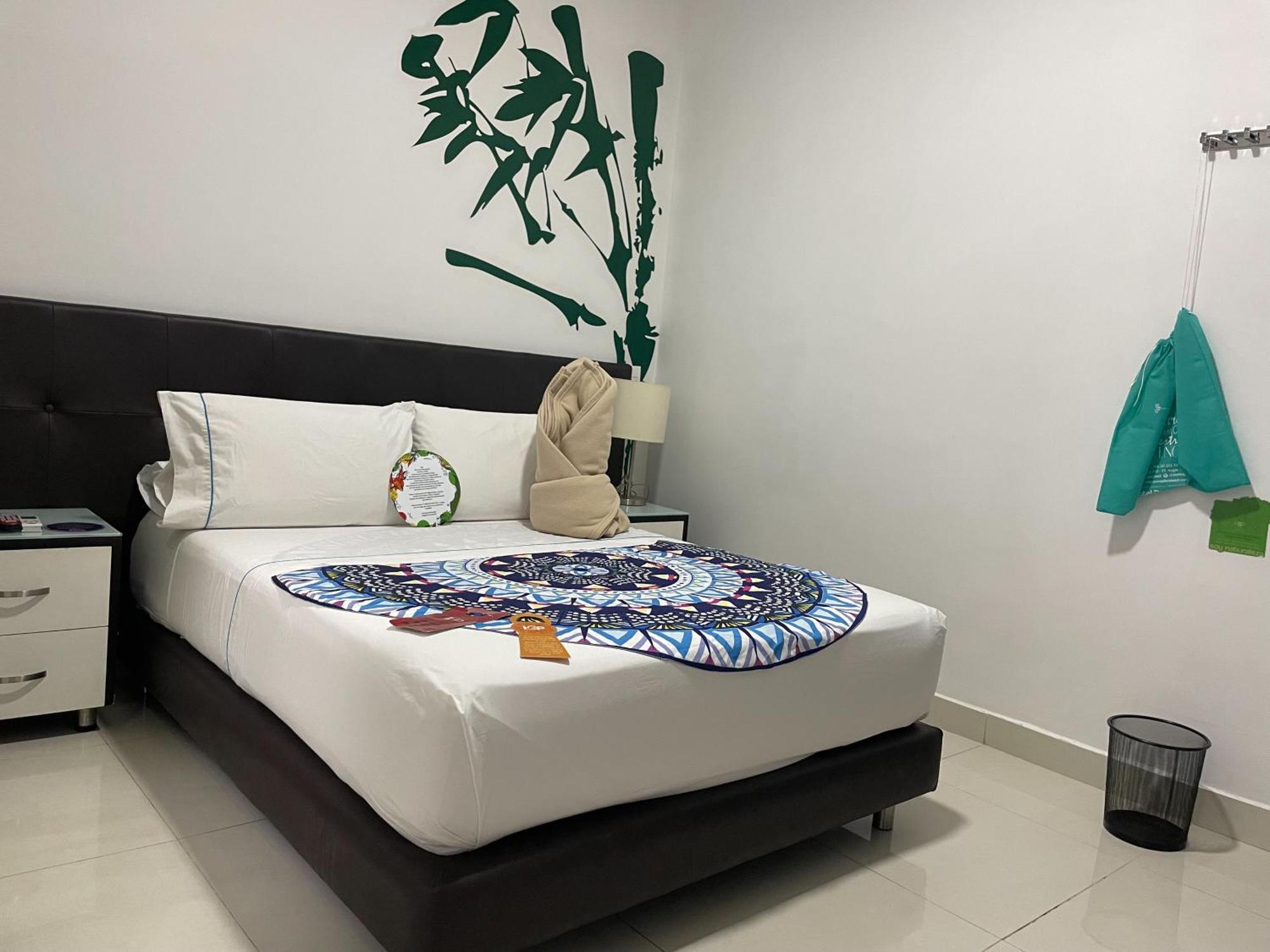 Hotel Bolivariana Plaza Medellín Zewnętrze zdjęcie