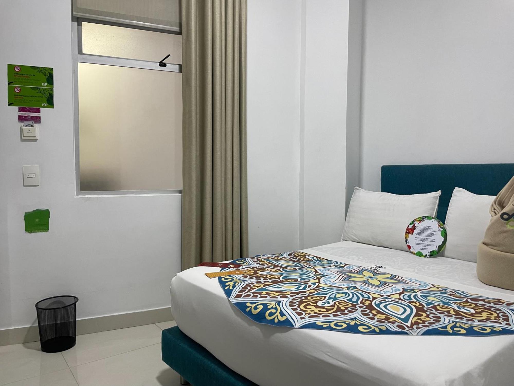 Hotel Bolivariana Plaza Medellín Zewnętrze zdjęcie