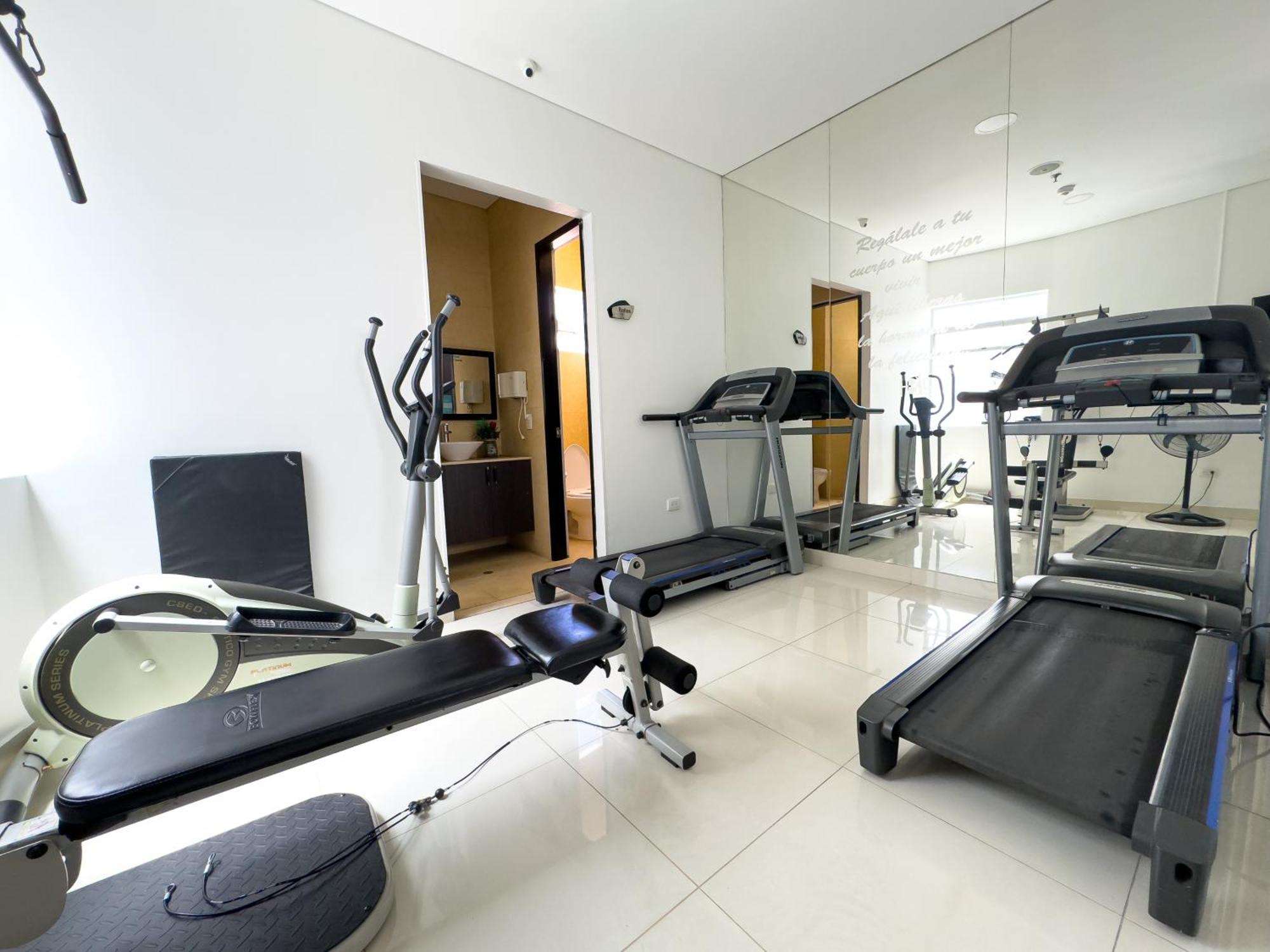 Hotel Bolivariana Plaza Medellín Zewnętrze zdjęcie