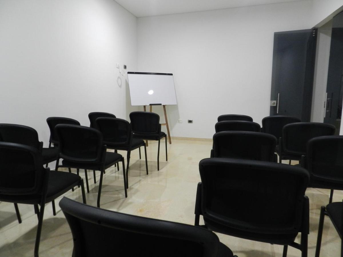 Hotel Bolivariana Plaza Medellín Zewnętrze zdjęcie