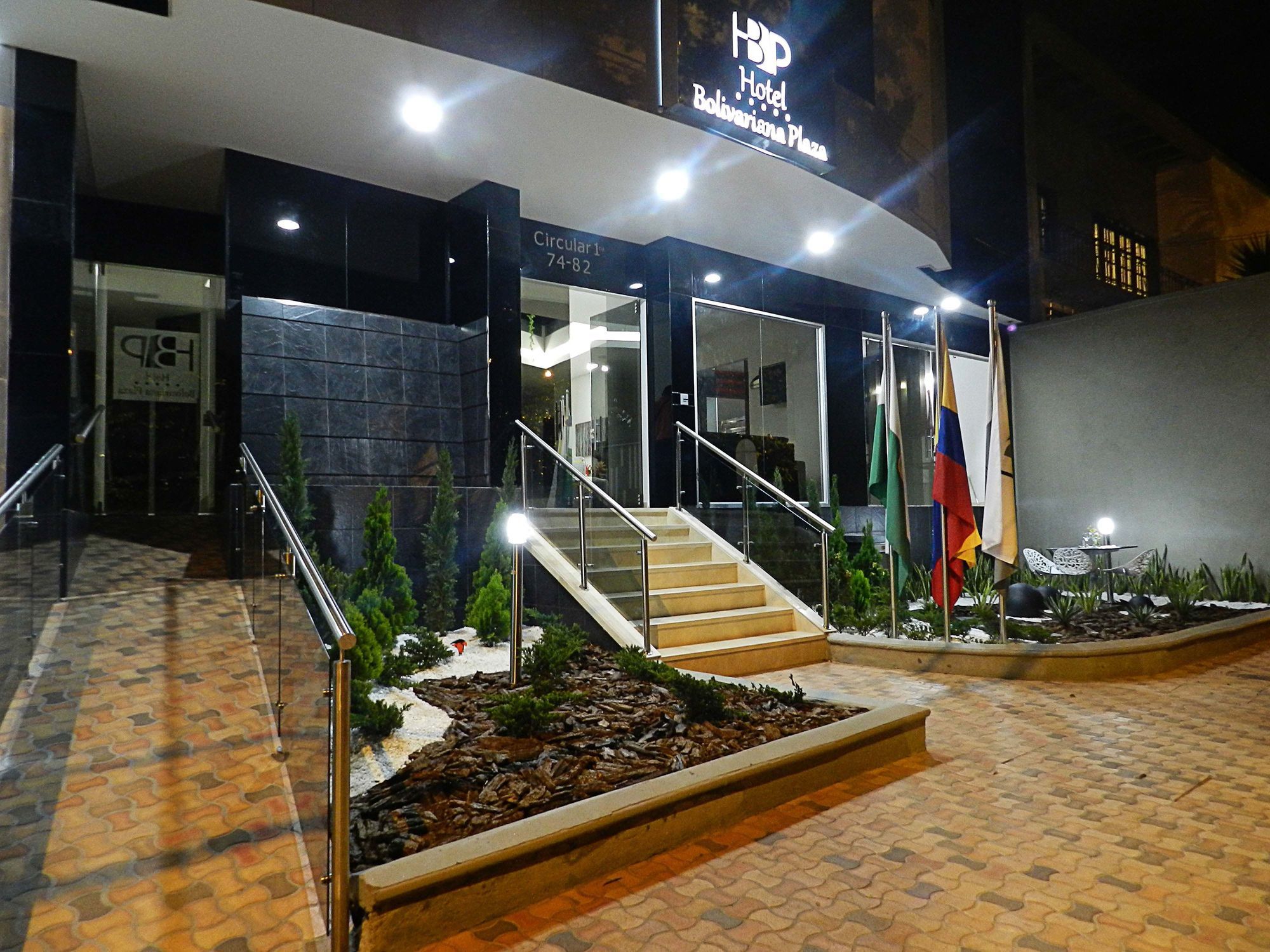 Hotel Bolivariana Plaza Medellín Zewnętrze zdjęcie
