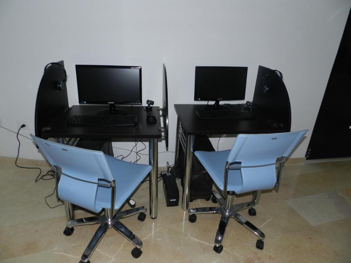Hotel Bolivariana Plaza Medellín Zewnętrze zdjęcie
